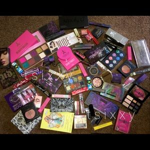 High End Mystery Makeup Bundle